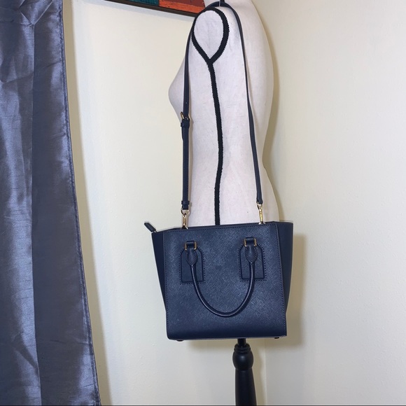 Michael Kors Purse - Picture 2 of 16